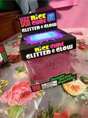Needoh pink glitter and glow nice cube